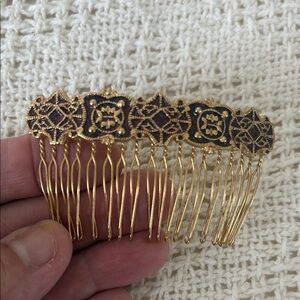 Elegant Enameled Hair Comb